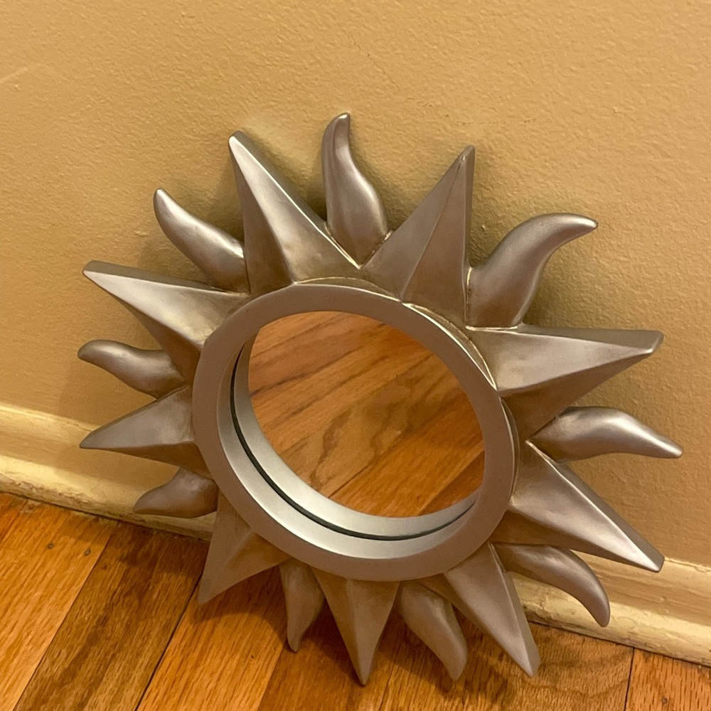 Vintage Silver Sunburst Wall Mirror - Decorative Home Wall Decor